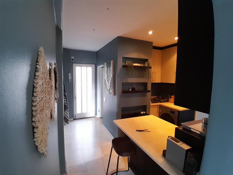 To Let 2 Bedroom Property for Rent in Sea Point Western Cape